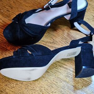 WHBM Black Suede Platform Heels Women’s Size 10 New With Tags Elegant Block Heel